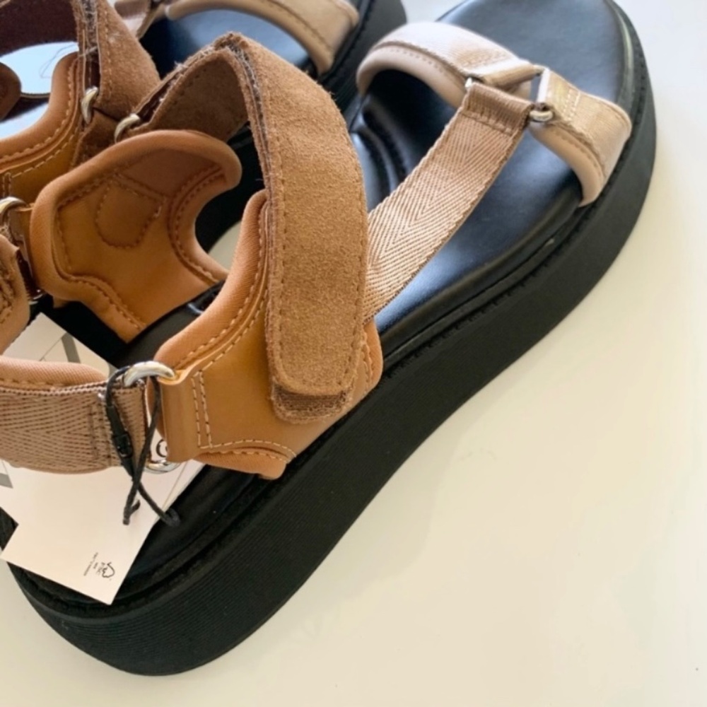 Zara Flat Strappy Sandals 7.5 New - Picture 3 of 9